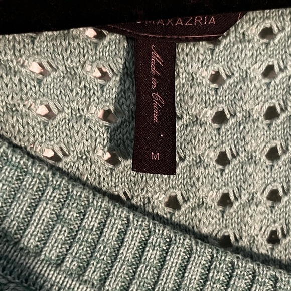 BCBG Maxaris Green Pullover Long Sleeve Sweater M - Picture 4 of 4